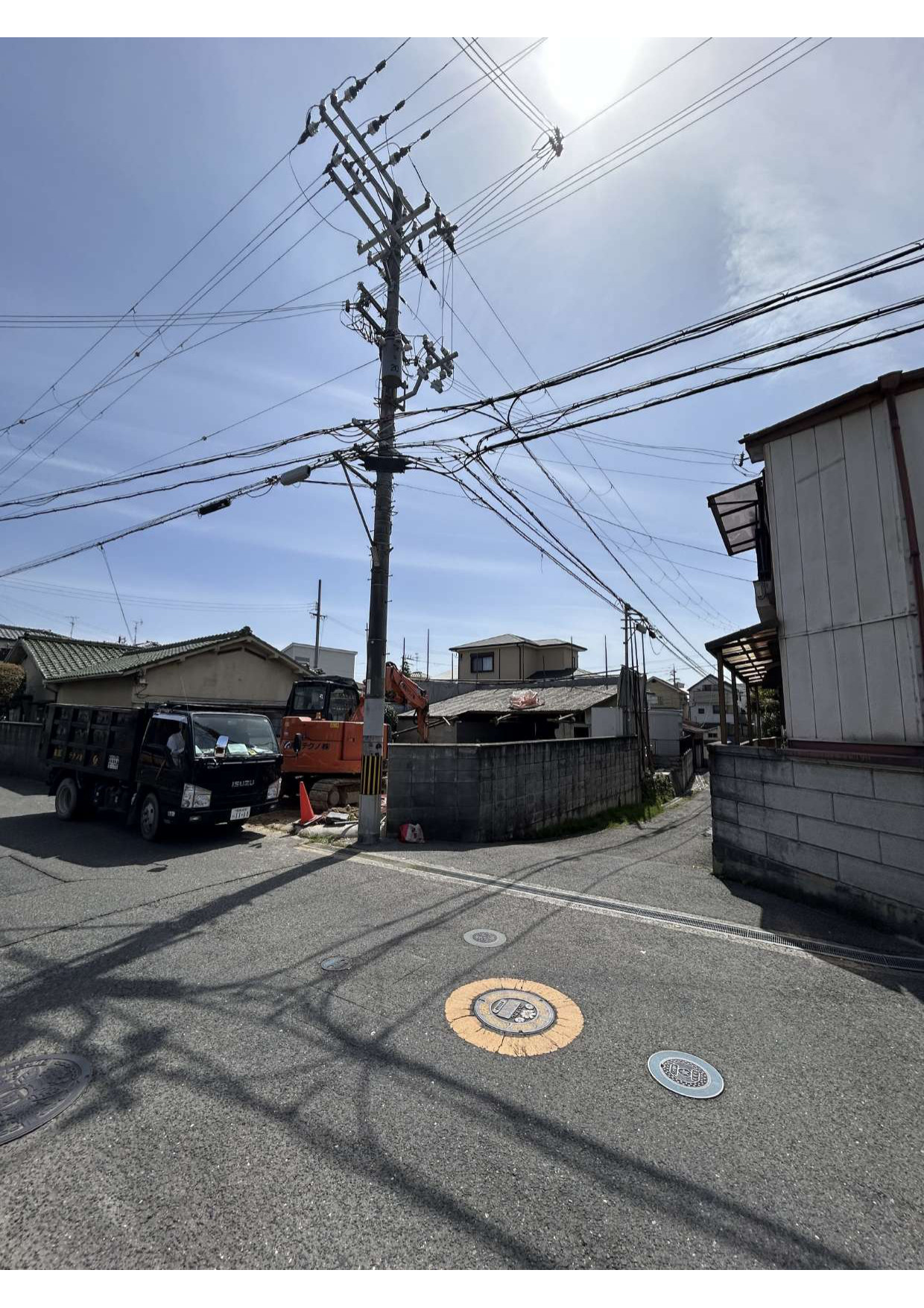 【岸和田市T様邸】高性能住宅へ建替えスタート!解体工事が始まりました